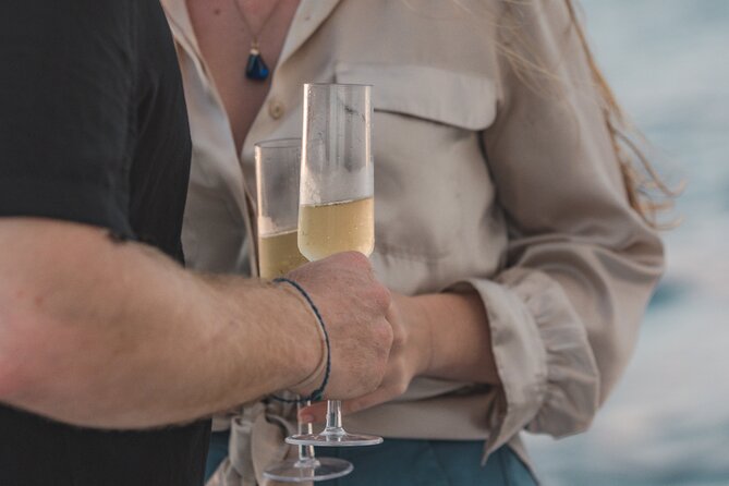 St. Thomas Champagne Sunset Sail With Open Bar & Hors Doeuvres - Ritz-Carlton - Guest Capacity and Participation