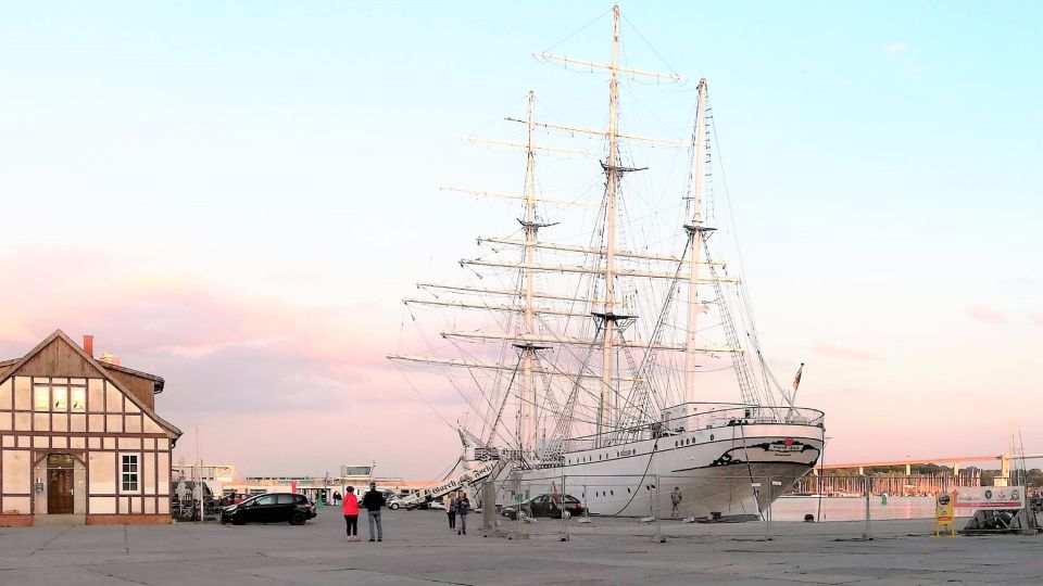 Stralsund: Historical Old Town Self-guided Walking Tour - Highlights and Experience