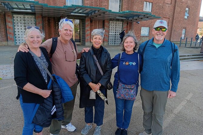 Stratford Upon Avon: Daily Town Walking Tour (10:30am & 2pm) - Meeting and End Points