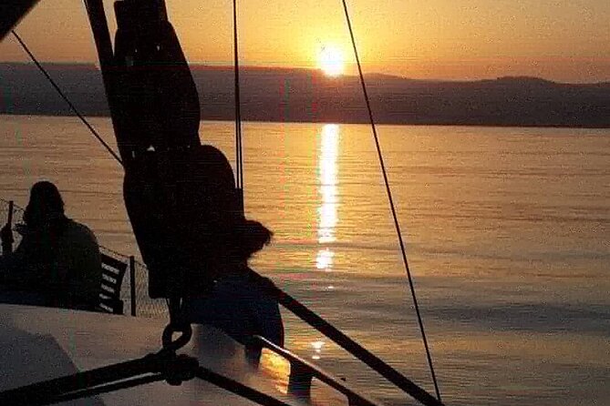 Sunset Sailing Experience in Estepona - Inclusions and Amenities