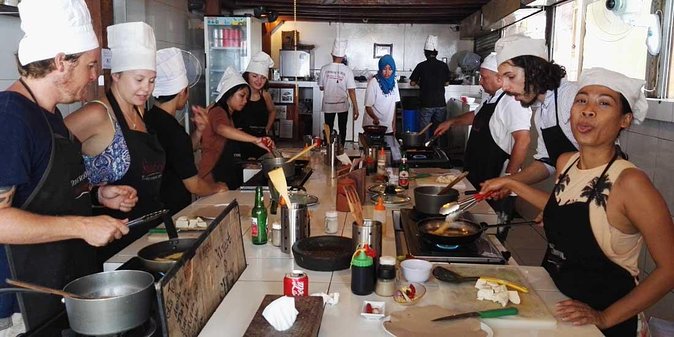 Sweet and Spicy - Indonesian Cooking Class in Gili Trawangan - Whats Included in the Experience