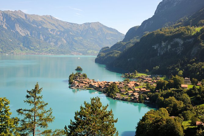 Swiss Villages Grindelwald and Interlaken Day Trip From Zurich - Exploring Grindelwald