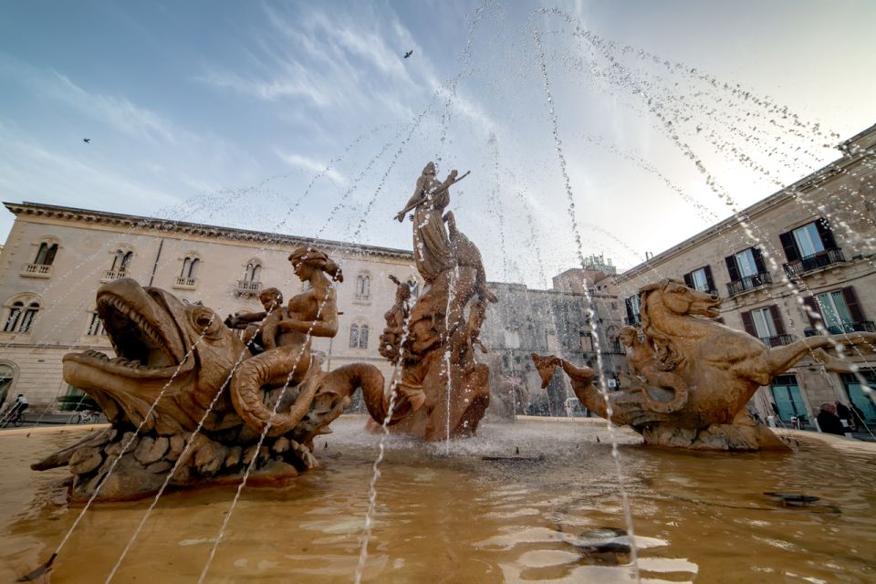 Syracuse: Highlights of Ortigia Guided Walking Tour - Key Highlights