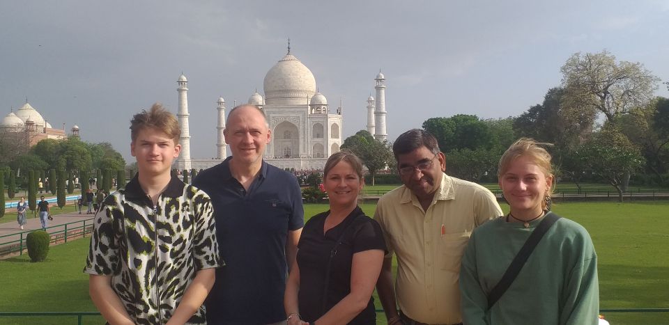 Taj Mahal Sunrise and Sunset Overnight Agra Tour From Mumbai - Detailed Itinerary