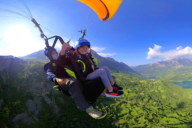 Tandem Paraglider in the Pyrenees (Panticosa) + Video of the Flight - Watch the Flight Video