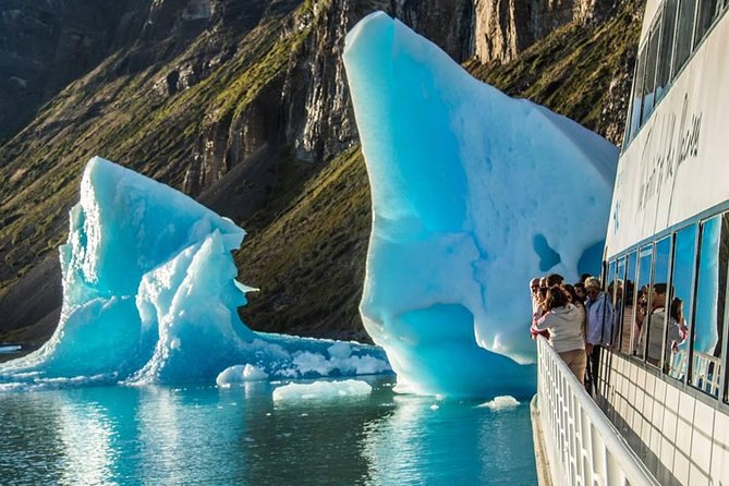 The Calafate Boat Tour to the Glaciers + Lunch (Gourmet Glaciers) - Lunch and Dining Experience