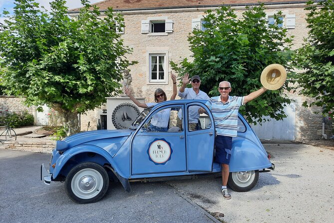 The Grands Crus Route in a Classic French Car + Wine Tasting - 3h - Classic Car Experience