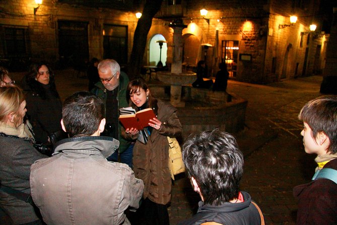 The Shadow of the Wind Novel Walking Tour in Barcelona - Key Locations to Discover