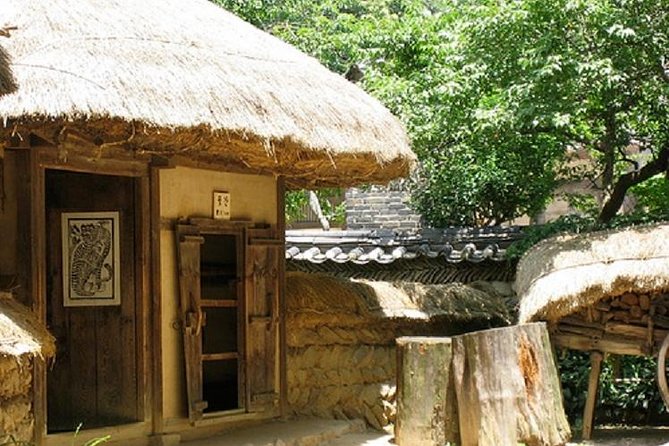 Traditional Korean Folk Village Afternoon Tour - Traditional Houses and Customs
