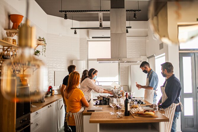 Traditional Portuguese Cooking Class in Lisbon - Class Logistics