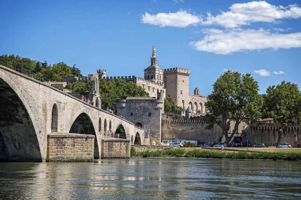 TRANSFER AIRPORT MARSEILLE TO AVIGNON - Booking Process