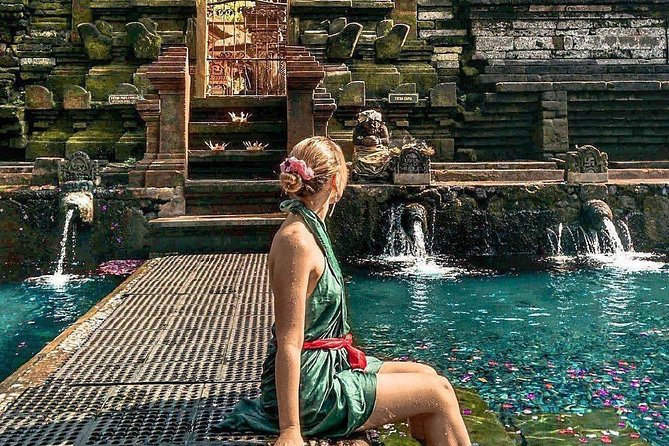 Ubud Jungle Swing, Temple & Waterfall Tour (Private Half Day Tour) - Inclusions and Amenities