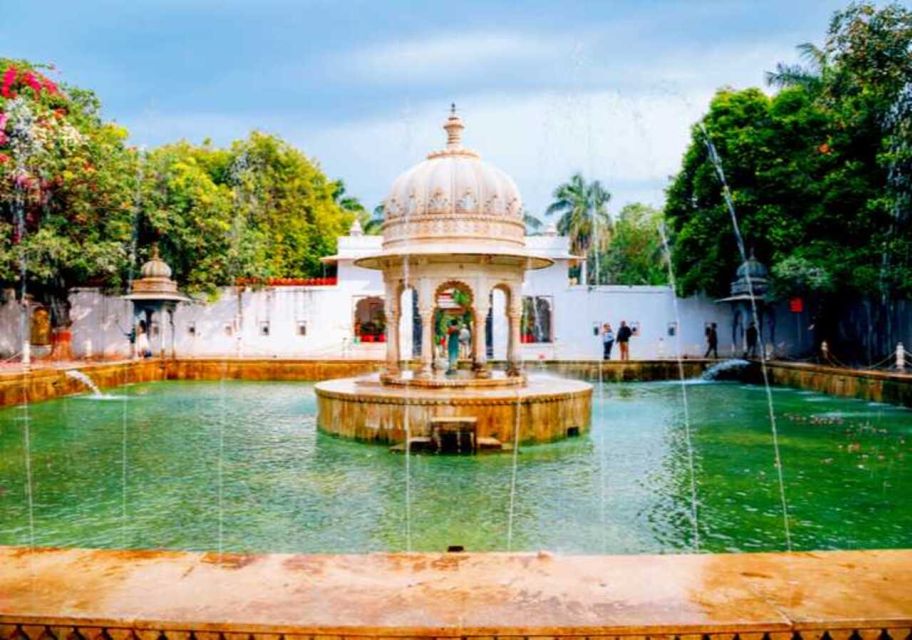 Udaipur Full Day City Tour With Boat Ride - Key Attractions to Visit