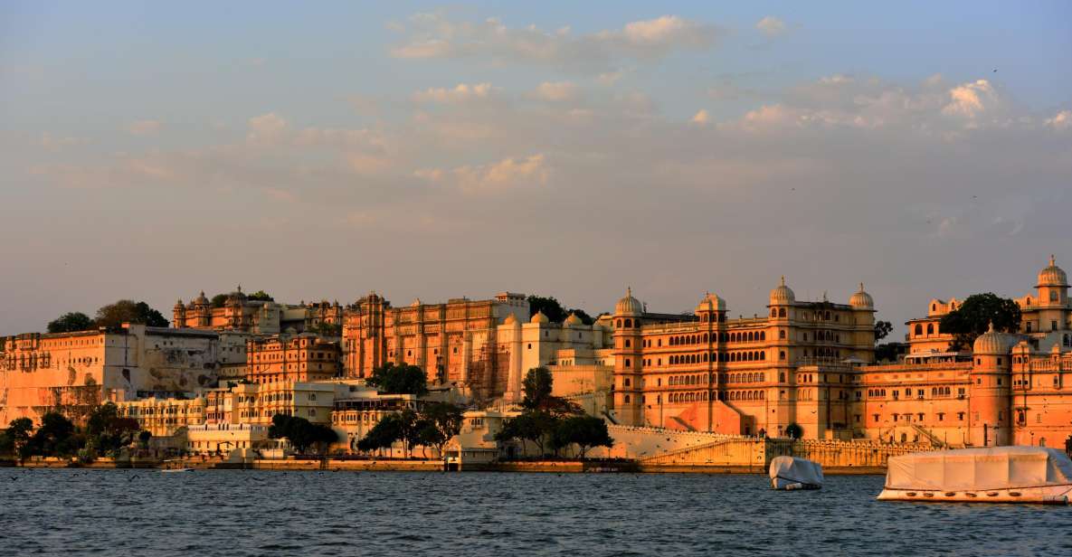 Udaipur: Full Day Private City Tour With Optional Boat Ride - Itinerary and Highlights