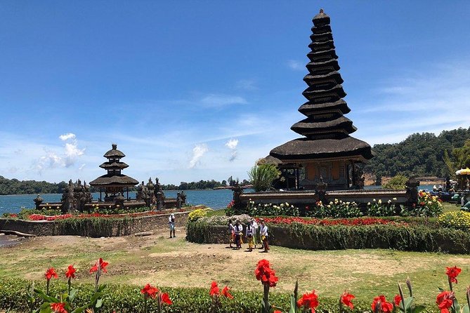 Ulun Danu Temple, Handara Gate, Wanagiri, and Banyu Mala Waterfall - Highlights of Ulun Danu Temple