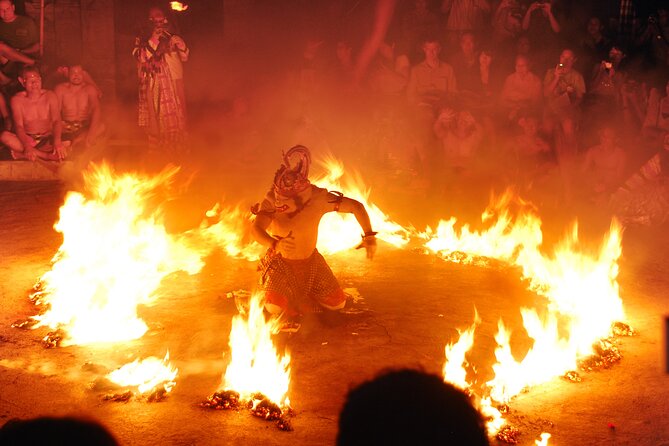 Uluwatu Sunset, Kecak Dance & Lobster Dinner - All Inclusive - Uluwatu Temple Visit