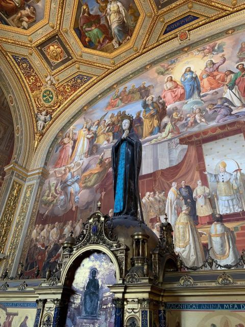 V.I.P. TOUR OF SISTINE CHAPEL,MUSEUM&ENTRY TO S.P.BASILICA - Skip-the-line Access and Security Check