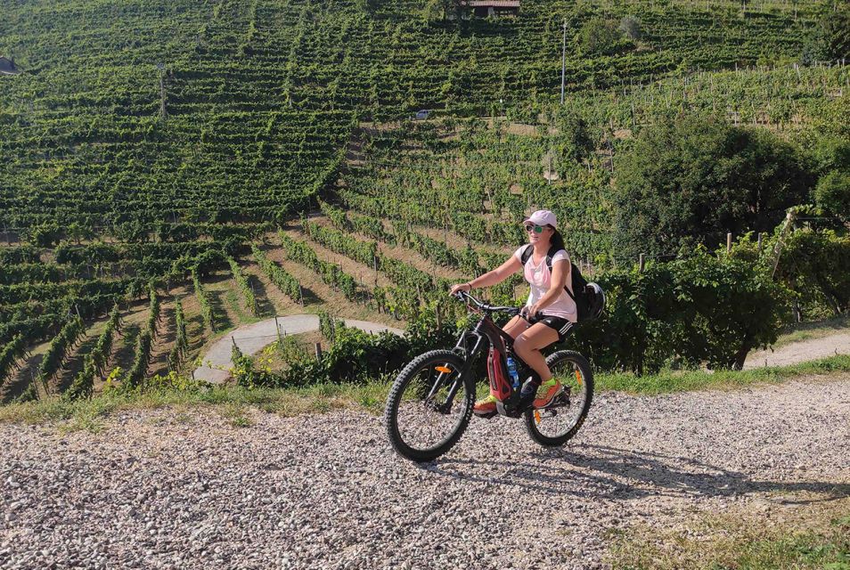 Valdobbiadene: Guided E-Bike Tour in Prosecco Hills - Expert Guides and Knowledge