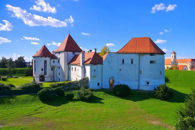 Varazdin Baroque Town & Trakoscan Castle, Small Group From Zagreb - Varazdin Walking Tour
