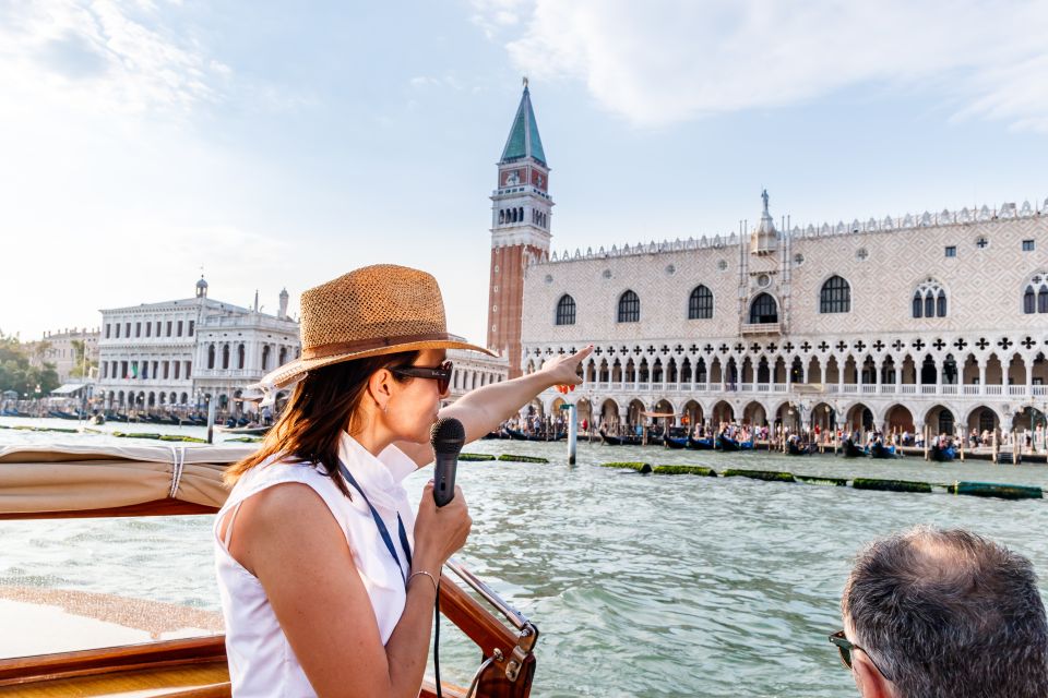 Venice: Grand Canal Private Boat Trip - Cruising the Giudecca Canal