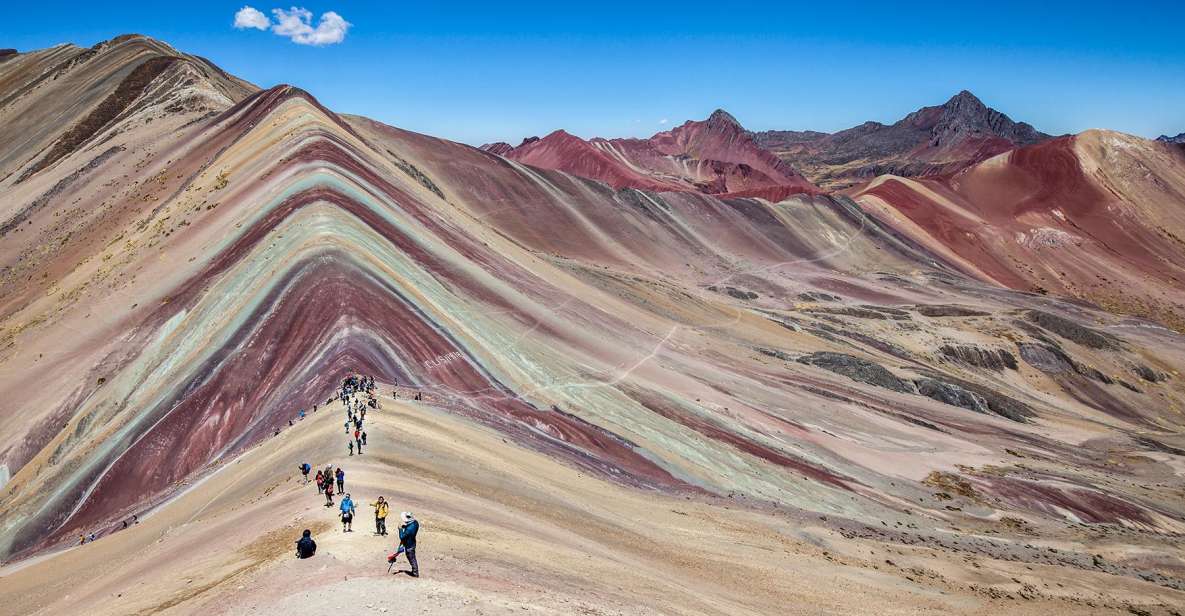 Vinicunca Rainbow Mountain - Itinerary Details