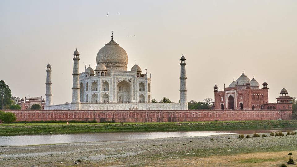 Visit Agra in Private Car With Guide Service - Itinerary Highlights