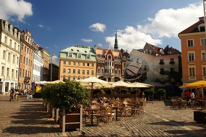 Walking Tour in Old Town - Exploring the Atmospheric Old Town