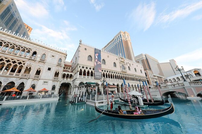 Where the Spots Are: Las Vegas Strip Walking Tour - Meeting and Ending Locations