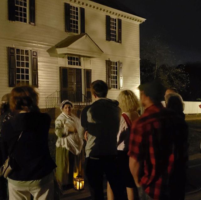 Williamsburg: Haunted Ghosts, Witches, and Pirates Tour - Wagon of Death and Gallows