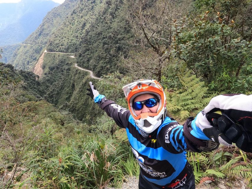 Worlds Most Dangerous Road Full-Day Mountain Biking Trip - Safety and Equipment