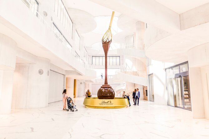 Zurich Highlights Tour With Cruise and Lindt Home of Chocolate - Meeting and Departure Points