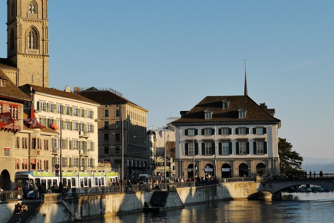 Zurich Historic District Tour - Winding Alleys and Cozy Squares