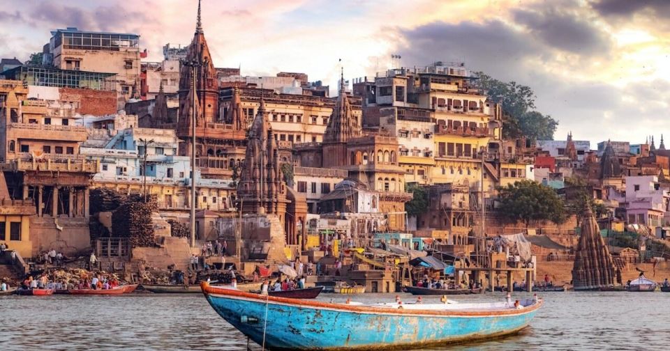 3 Days In Varanasi With Accommodation - Key Points