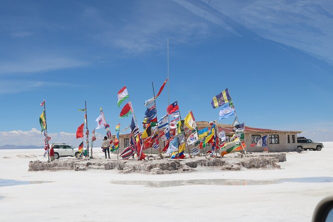 3-Days Tour to the Uyuni Salt Flat and Colored Lagoons +Sunset+Mirror Effect - Meeting and Pickup Details