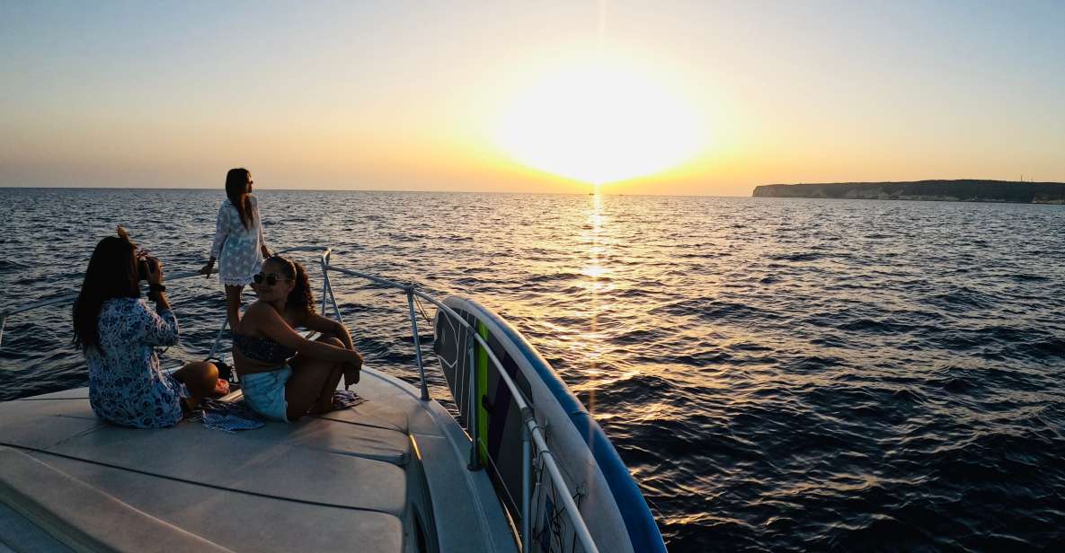 3-Hour Boat Trip at Sunset With the Sighting Delfini - Key Points