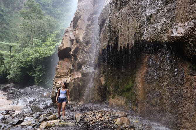 1 Day - Tumpak Sewu, Kapas Biru Waterfall, Goa Tetes Cave Tour // 07:30 - 17:00 - Booking Information