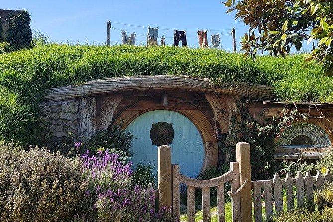 2 Day Hobbiton Movie Set, Waitomo Caves and Rotorua Private Tour From Auckland - Transportation Details