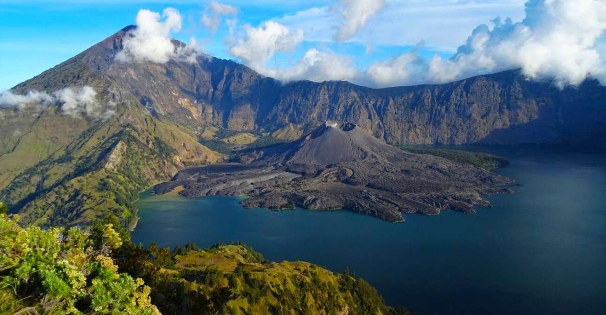 2D/1N Hiking to Summit Rinjani For Expert - Accommodations and Meals