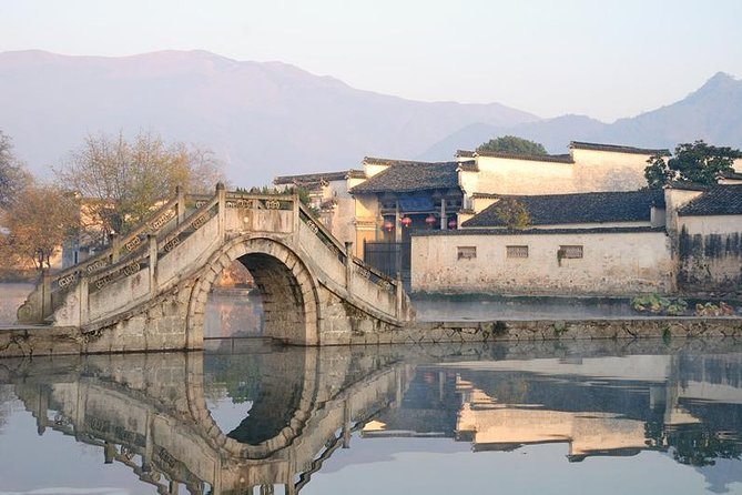 3-Day Yellow Mountains, Hongcun Village and Tunxi Ancient Street Private Tour - Cable Car and Hiking