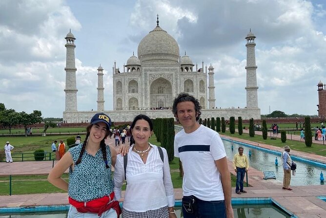 3-Days Private Luxury Golden Triangle Tour to Agra and Jaipur From New Delhi - Visiting the Taj Mahal