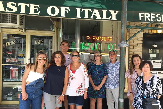 3 New York Neighborhoods Semi-Private Tour : SoHo, Chinatown and Little Italy - Accessibility Features