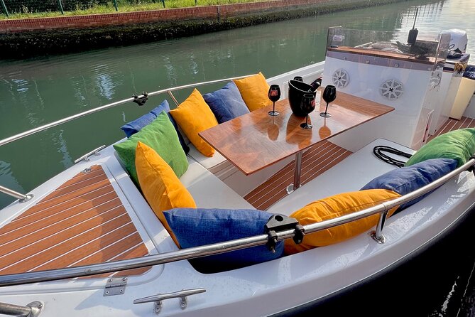 4 Hours Private Boat Tour to Murano, Burano With Local Real Guide - Inclusions and Exclusions