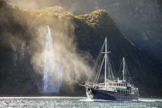 5 Day South Island Circut: Trains, Glaciers and Milford Sound From Christchurch - Milford Sound Cruise Experience