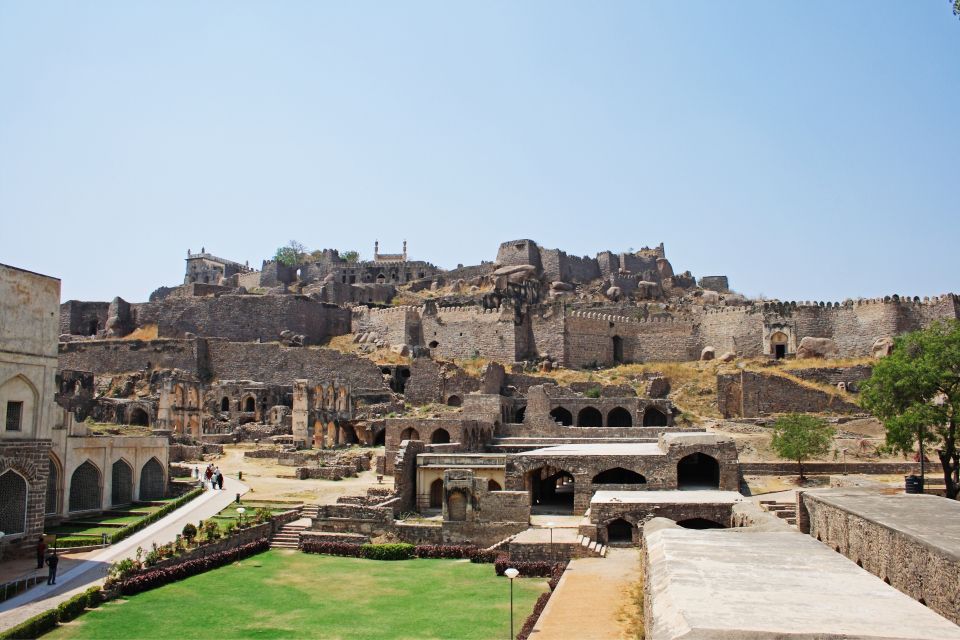 6-Hours Golconda Fort & Qutub Shahi Tombs Tour With Transfer - Itinerary and Schedule