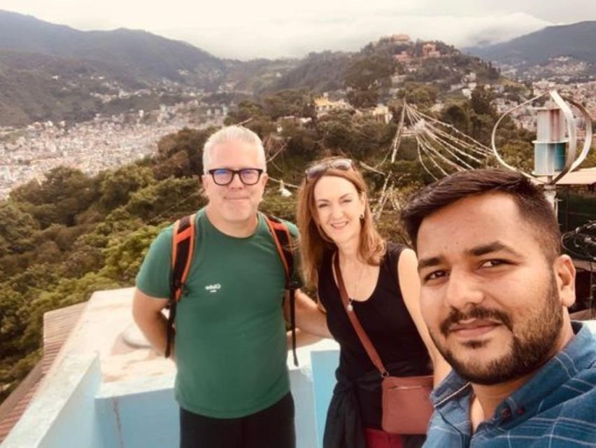7 UNESCO Sightseeing With Nagarkot Overnight Stay - Swayambhunath Stupa Experience