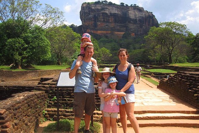8 Days Classic Tour Sri Lanka - Inclusions and Features