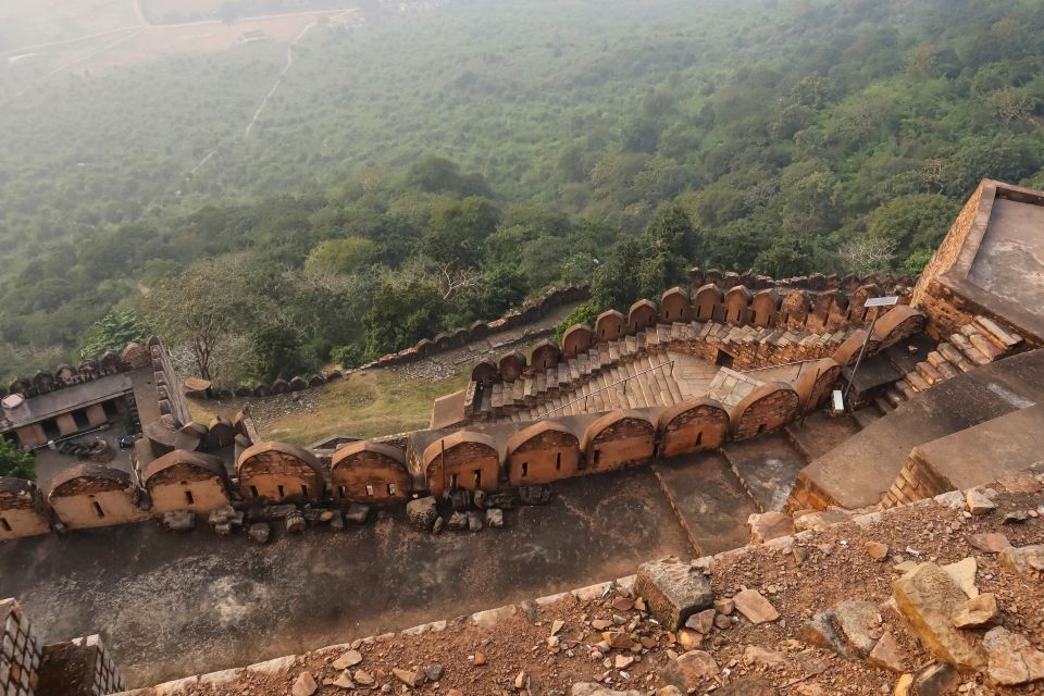 8-hours Excursion Trip to Unbeatable Kalinjar Fort - Historical Significance