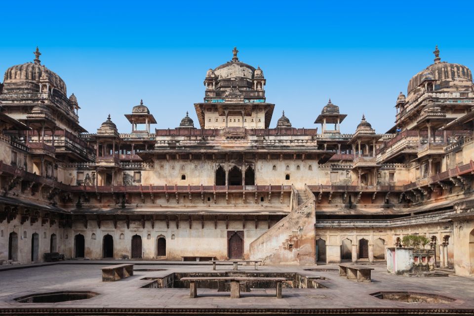 9-Hours Excursion Trip to Orchha From Khajuraho - Guided Experience