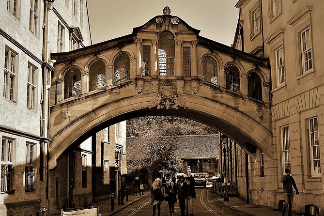 90 Minute Classic Walking Tour of Oxford - Tour Duration