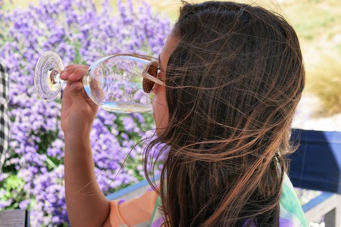 Afternoon Boutique Wine Tour - Inclusions and Amenities